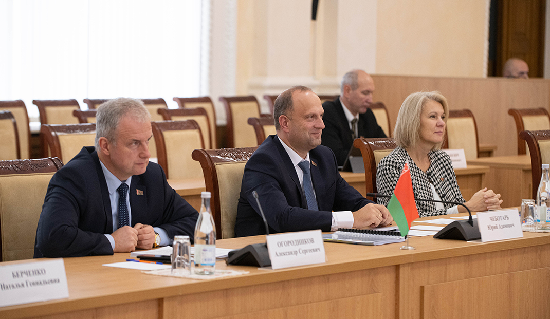 Юрий Чеботарь: продуктивное взаимодействие экономических ведомств Беларуси и России продолжает укрепляться Юрий Чеботарь: продуктивное взаимодействие экономических ведомств Беларуси и России продолжает укрепляться