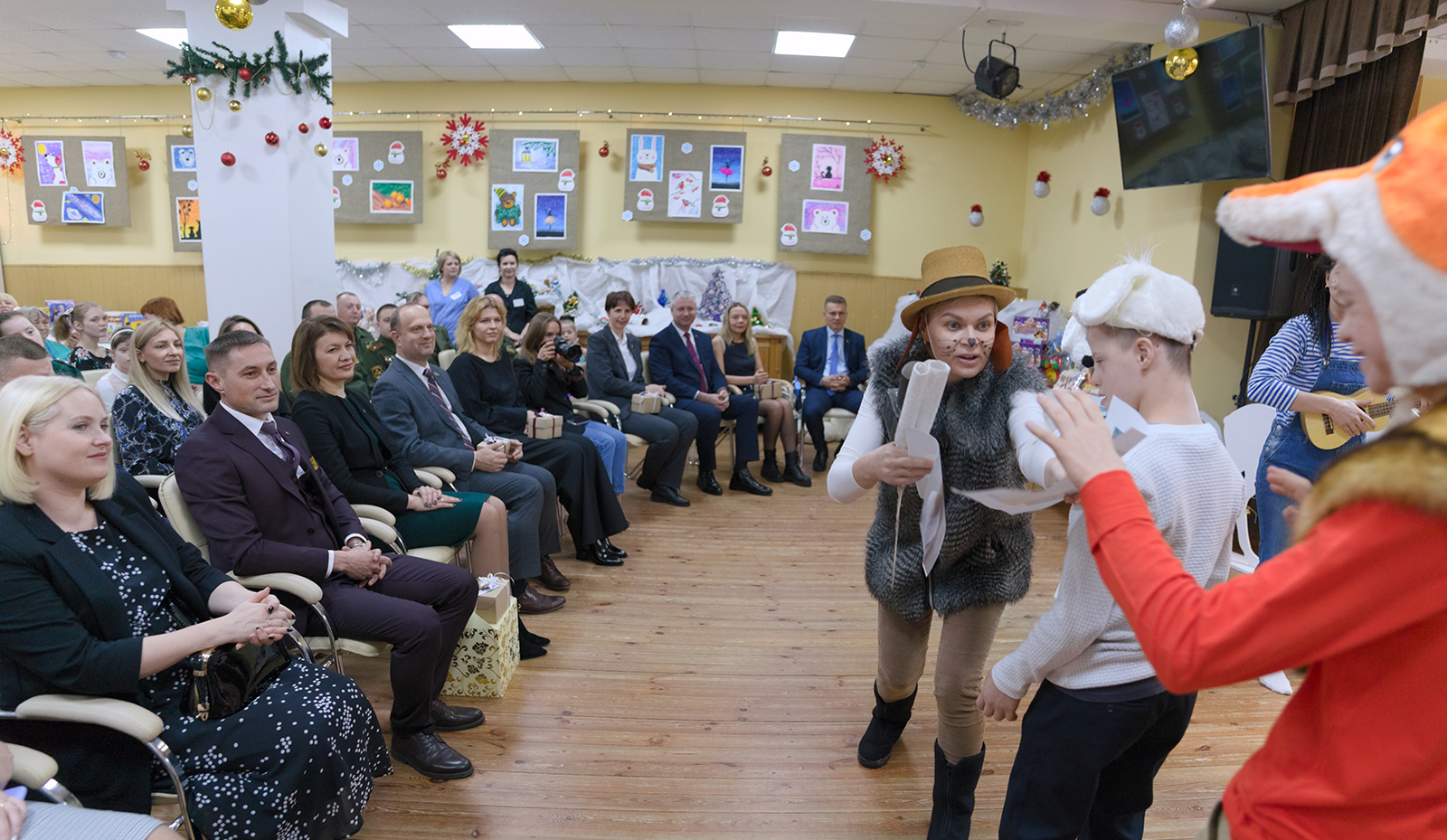 Коллектив Министерства экономики принял участие в благотворительной акции «Наши дети» Коллектив Министерства экономики принял участие в благотворительной акции «Наши дети»